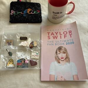 Taylor Swift Lover Gift Lot of 4 Items